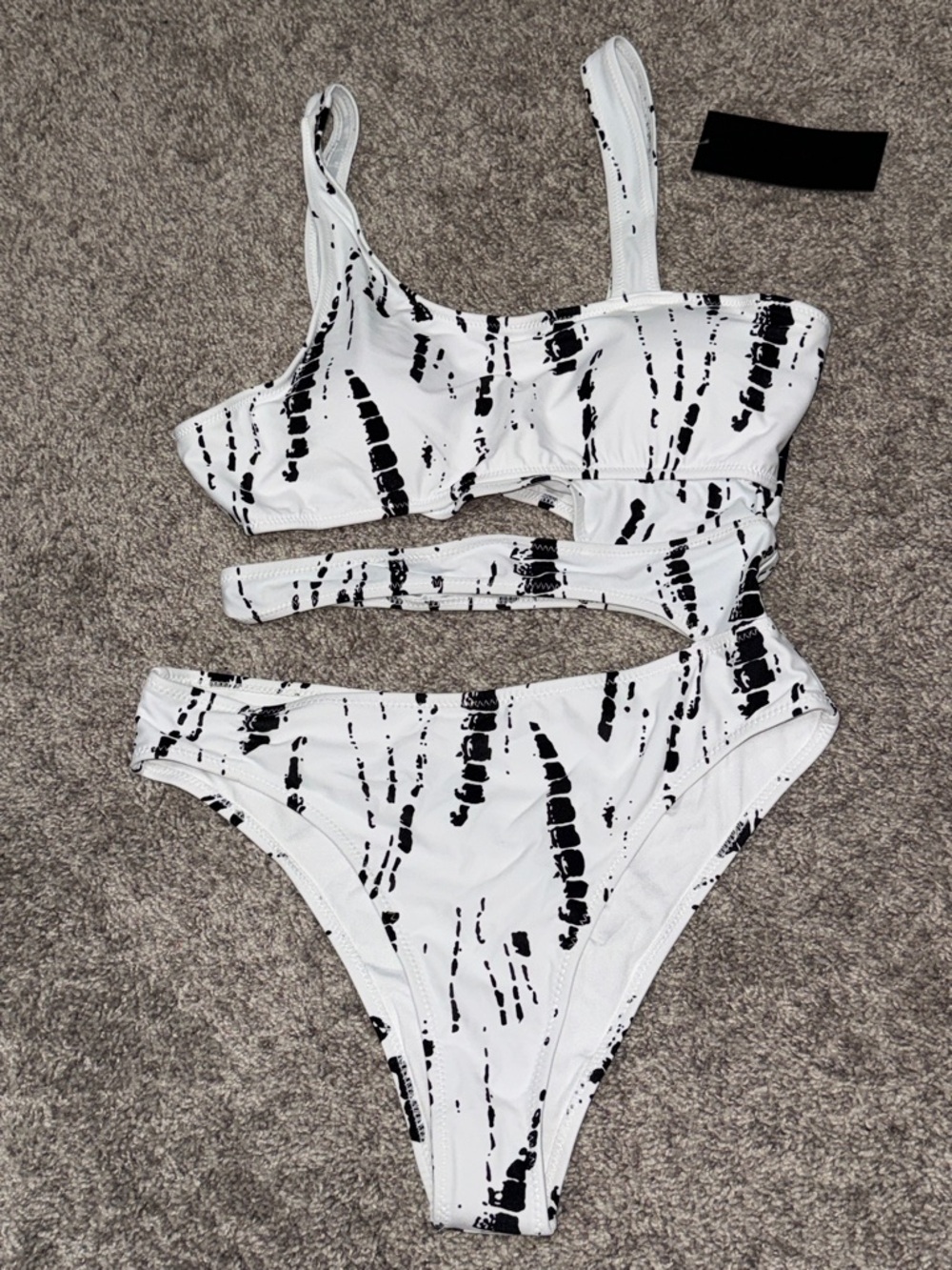 Bewicked large Scoop Neck Cutout Front side High Cut Monokini One Piece Swimsuit